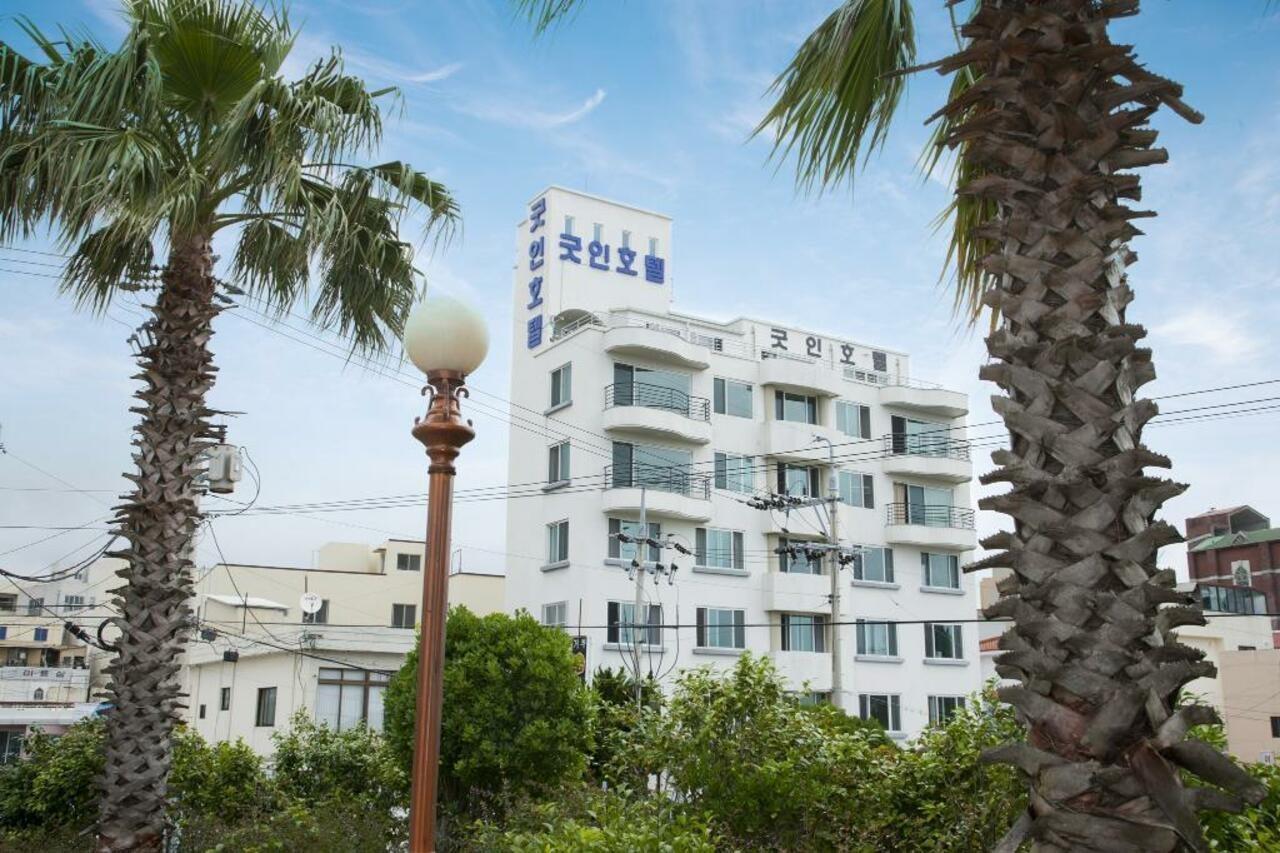 Hotel Good Inn Seogwipo Exterior photo